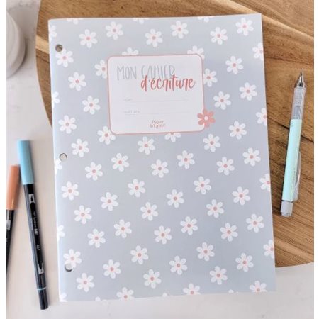 DOTTED LINES WRITING NOTEBOOK - DAISY